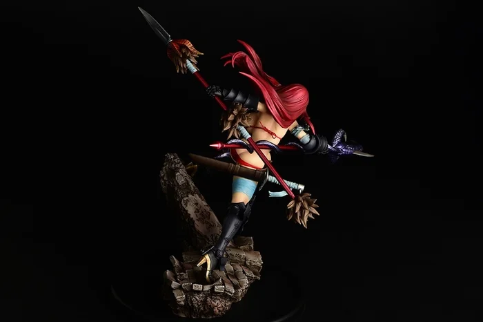 Fairy Tail Erza Scarlet: The Knight Ver. Another Color Black Armor 1/6 Scale Figure (Re-run) 19 Fairy Tail Erza Scarlet: The Knight Ver. Another Color Black Armor 1/6 Scale Figure (Re-run) - Image 17